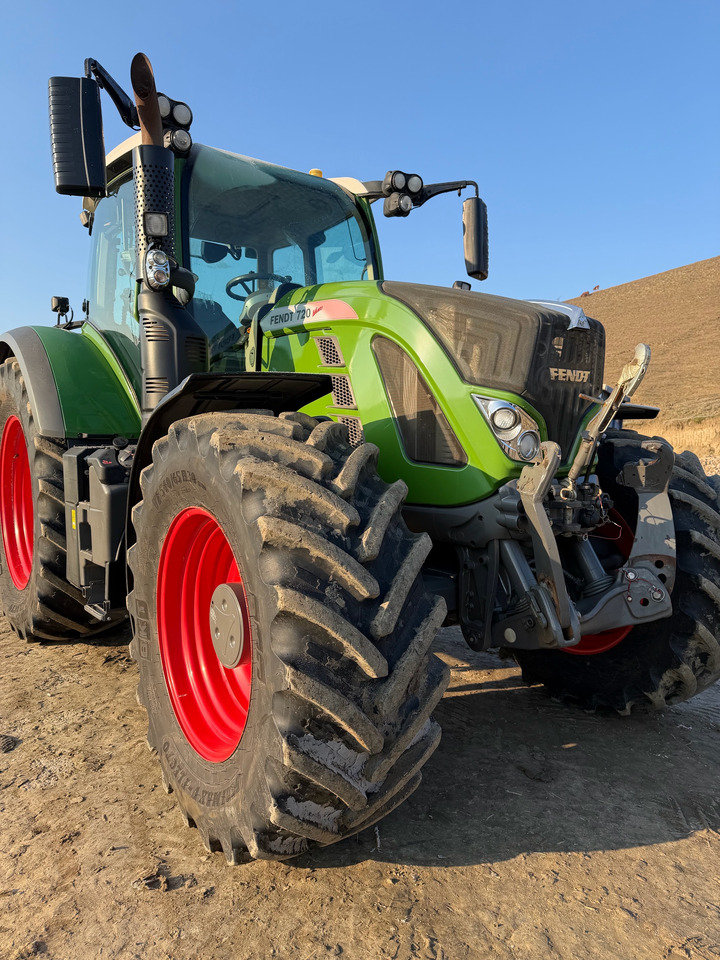 FENDT 720 - Tractor: foto 1 FENDT 720 - Tractor: foto 1
