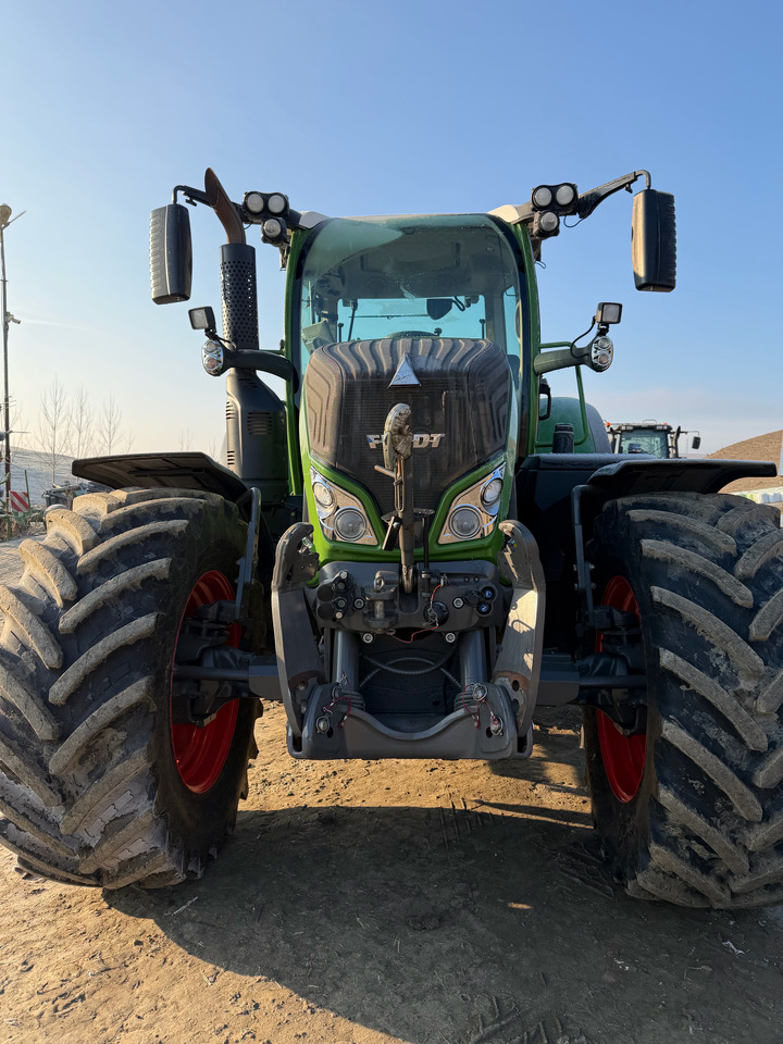 FENDT 720 - Tractor: foto 2 FENDT 720 - Tractor: foto 2