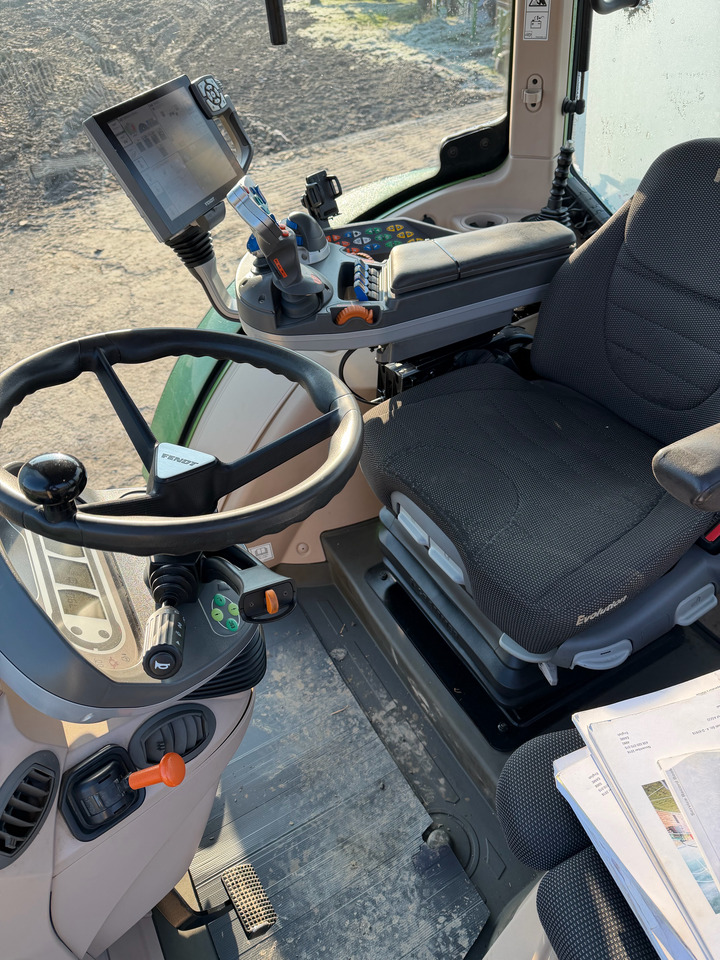 Tractor FENDT 720: foto 12