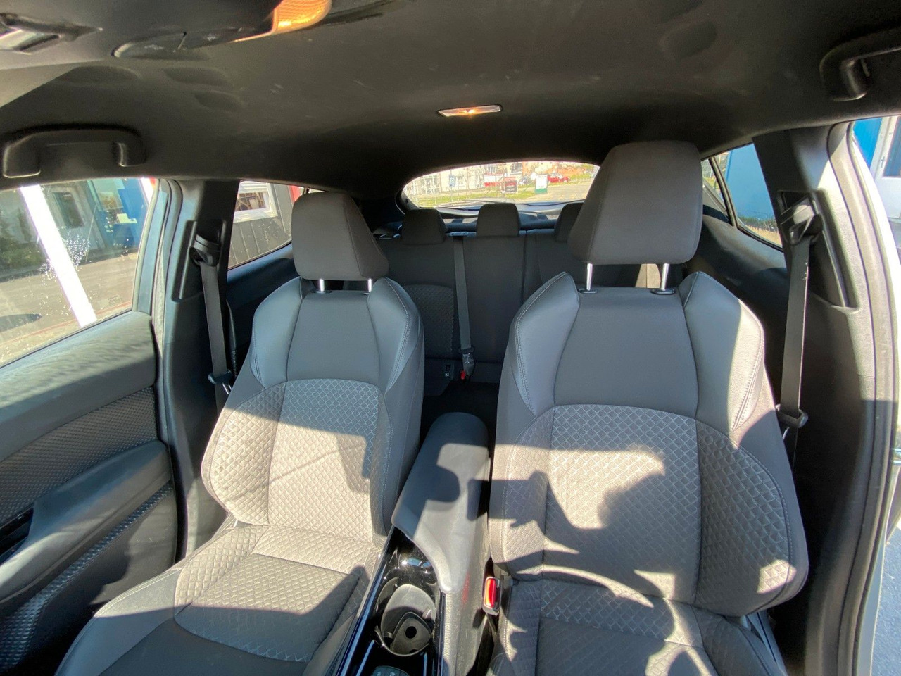 Toyota C-HR 1.8-l-VVTi Hybrid Flow - SUV/ Todoterreno: foto 3 Toyota C-HR 1.8-l-VVTi Hybrid Flow - SUV/ Todoterreno: foto 3