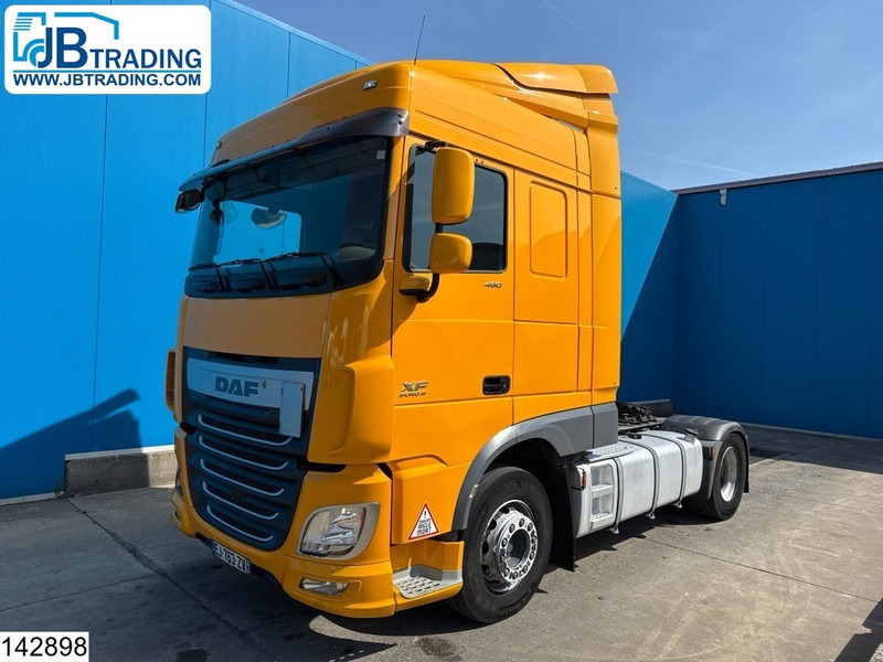 DAF XF 460 EURO 6, PTO - Cabeza tractora: foto 1 DAF XF 460 EURO 6, PTO - Cabeza tractora: foto 1