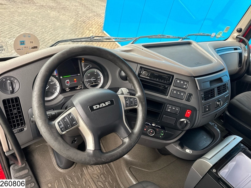 DAF XF 480 EURO 6, Retarder, Standairco, PTO - Cabeza tractora: foto 5 DAF XF 480 EURO 6, Retarder, Standairco, PTO - Cabeza tractora: foto 5