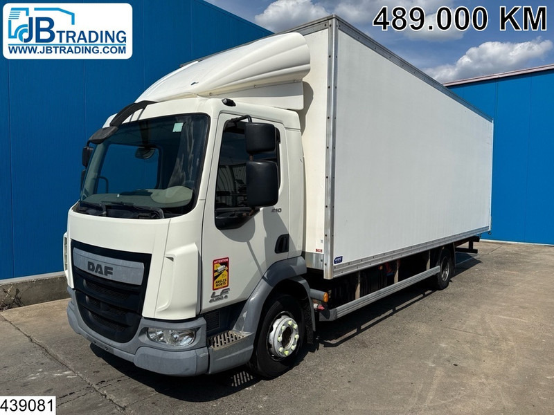 DAF LF 210 EURO 6 - Camión caja cerrada: foto 1 DAF LF 210 EURO 6 - Camión caja cerrada: foto 1