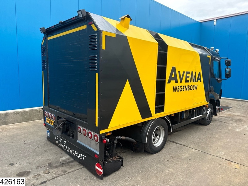 DAF LF45 250 EURO 5, Manual, Bitumen sprayer - Camión cisterna: foto 2 DAF LF45 250 EURO 5, Manual, Bitumen sprayer - Camión cisterna: foto 2