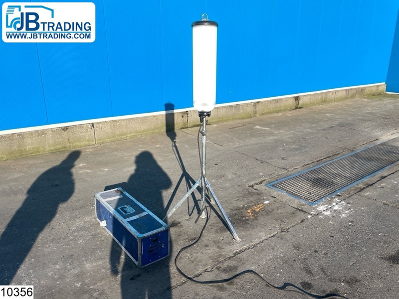 ELC Lumaphore LED, IP65, transport case - Maquinaria de construcción: foto 1 ELC Lumaphore LED, IP65, transport case - Maquinaria de construcción: foto 1