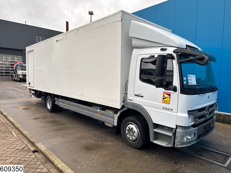 Mercedes-Benz Atego 1224 EURO 5, Manual, Dhollandia - Camión caja cerrada: foto 3 Mercedes-Benz Atego 1224 EURO 5, Manual, Dhollandia - Camión caja cerrada: foto 3