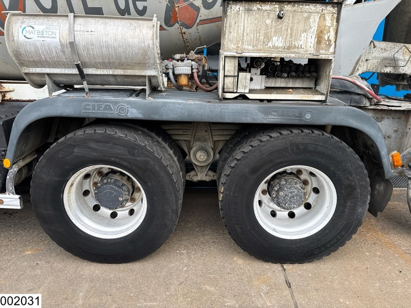 Leasing de Renault Kerax 410 Dxi 8x4, EURO 4, 9m3, Steel suspension, Remote Renault Kerax 410 Dxi 8x4, EURO 4, 9m3, Steel suspension, Remote: foto 12