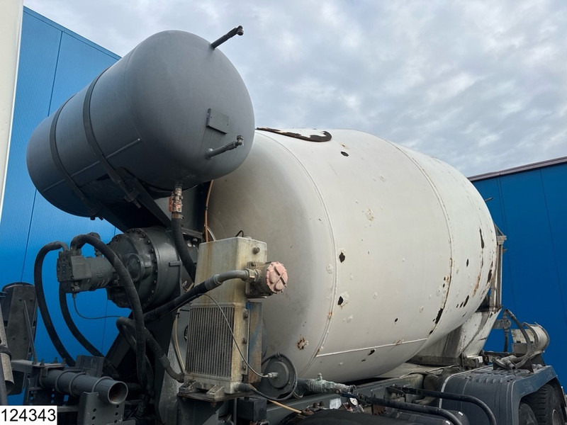 Camión hormigonera Scania P 380 5x Available, 8x4, EURO 4, CIFA, 9m3: foto 15 Camión hormigonera Scania P 380 5x Available, 8x4, EURO 4, CIFA, 9m3: foto 15