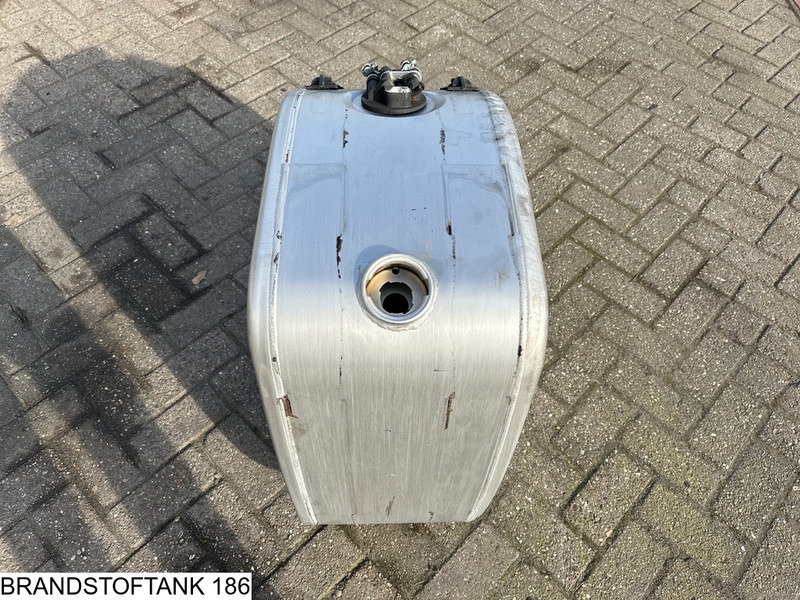 Universeel Brandstoftank - Depósito de combustible: foto 2 Universeel Brandstoftank - Depósito de combustible: foto 2