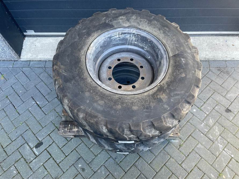 Ahlmann AZ85-Dunlop 405/70R20 (16/70R20)-Tire/Reifen/Band - Neumáticos y llantas para Maquinaria de construcción: foto 4 Ahlmann AZ85-Dunlop 405/70R20 (16/70R20)-Tire/Reifen/Band - Neumáticos y llantas para Maquinaria de construcción: foto 4