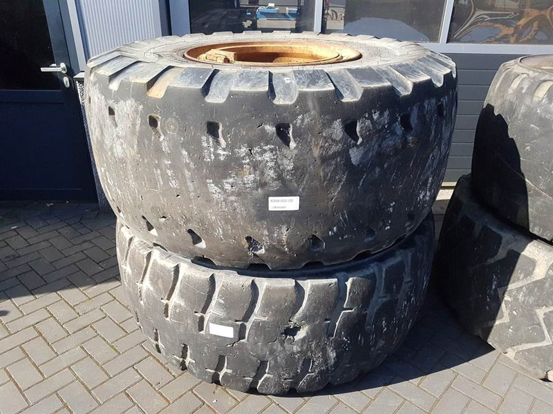 Case 921C-Michelin 26.5R25-Tire/Reifen/Band - Neumáticos y llantas para Maquinaria de construcción: foto 4 Case 921C-Michelin 26.5R25-Tire/Reifen/Band - Neumáticos y llantas para Maquinaria de construcción: foto 4