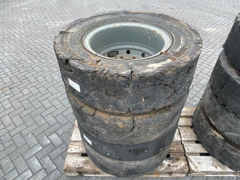 Liebherr 10.00-20 - Tire/Reifen/Band - Neumáticos y llantas para Maquinaria de construcción: foto 4 Liebherr 10.00-20 - Tire/Reifen/Band - Neumáticos y llantas para Maquinaria de construcción: foto 4