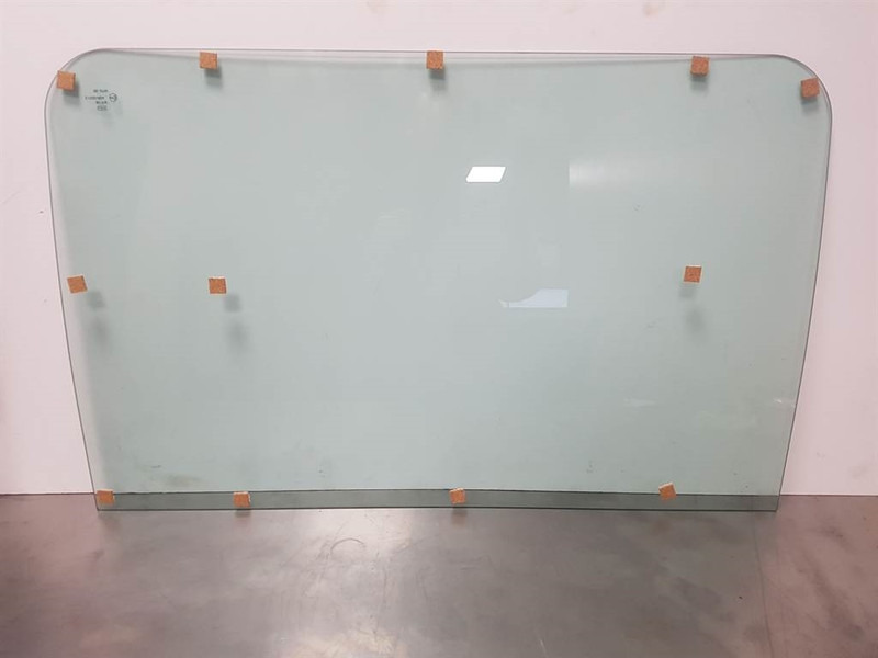 Liebherr A924C-10035530-Frontscheibe unten/Voorruit onder - Cabina e interior para Maquinaria de construcción: foto 1 Liebherr A924C-10035530-Frontscheibe unten/Voorruit onder - Cabina e interior para Maquinaria de construcción: foto 1