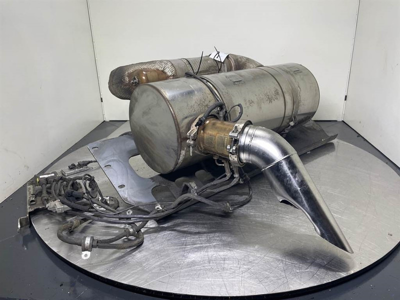 Liebherr L556-10144041-Particulate filter/Partikelfilter - Motor para Maquinaria de construcción: foto 4 Liebherr L556-10144041-Particulate filter/Partikelfilter - Motor para Maquinaria de construcción: foto 4