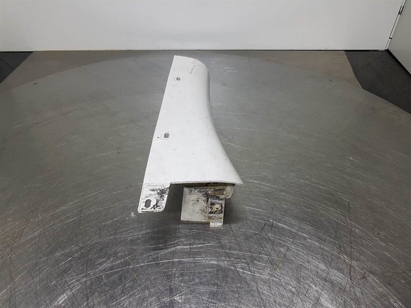 Liebherr L586 2plus2-8921868-Lamp bracket rear left - Cabina e interior para Maquinaria de construcción: foto 2 Liebherr L586 2plus2-8921868-Lamp bracket rear left - Cabina e interior para Maquinaria de construcción: foto 2