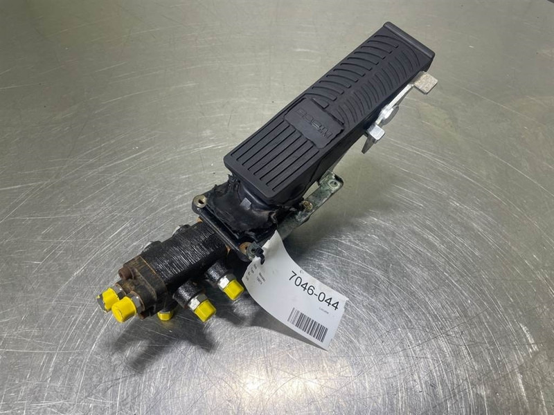 Mecalac 12MTX-5360657-Brake valve/Bremsventile/Remventiel - Hidráulica para Maquinaria de construcción: foto 3 Mecalac 12MTX-5360657-Brake valve/Bremsventile/Remventiel - Hidráulica para Maquinaria de construcción: foto 3