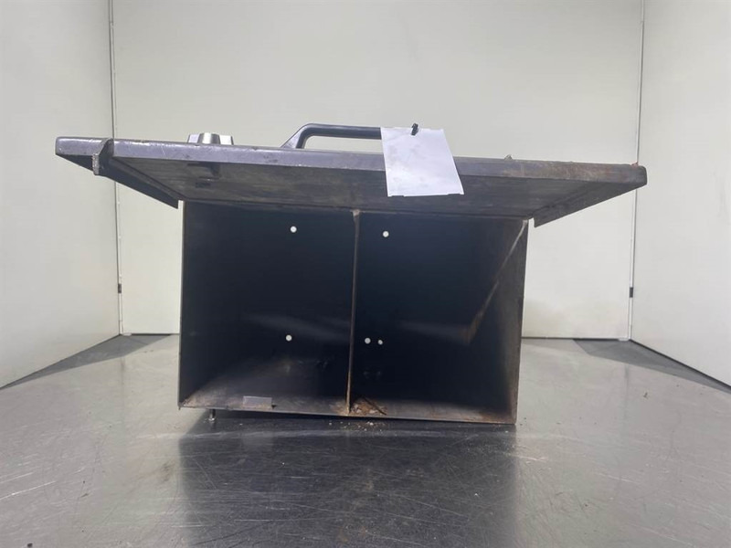 Mecalac 12MTX - Toolbox/Werkzeugkasten/Gereedschapskist - Bastidor/ Chasis para Maquinaria de construcción: foto 2 Mecalac 12MTX - Toolbox/Werkzeugkasten/Gereedschapskist - Bastidor/ Chasis para Maquinaria de construcción: foto 2