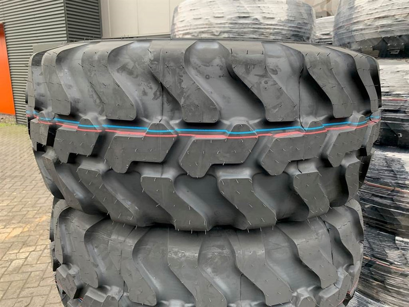 Mitas 405/70R20 (16/70R20) - Tyre/Reifen/Band - Neumático para Maquinaria de construcción: foto 3 Mitas 405/70R20 (16/70R20) - Tyre/Reifen/Band - Neumático para Maquinaria de construcción: foto 3