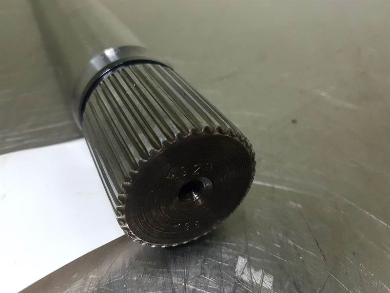 O & K L20I-4920796-Joint shaft/Steckwelle/Steekas - Eje y piezas para Maquinaria de construcción: foto 3 O & K L20I-4920796-Joint shaft/Steckwelle/Steekas - Eje y piezas para Maquinaria de construcción: foto 3