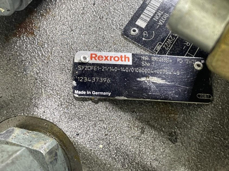 Rexroth A10VSO140DFEH/31R-Load sensing pump - Hidráulica para Maquinaria de construcción: foto 3 Rexroth A10VSO140DFEH/31R-Load sensing pump - Hidráulica para Maquinaria de construcción: foto 3