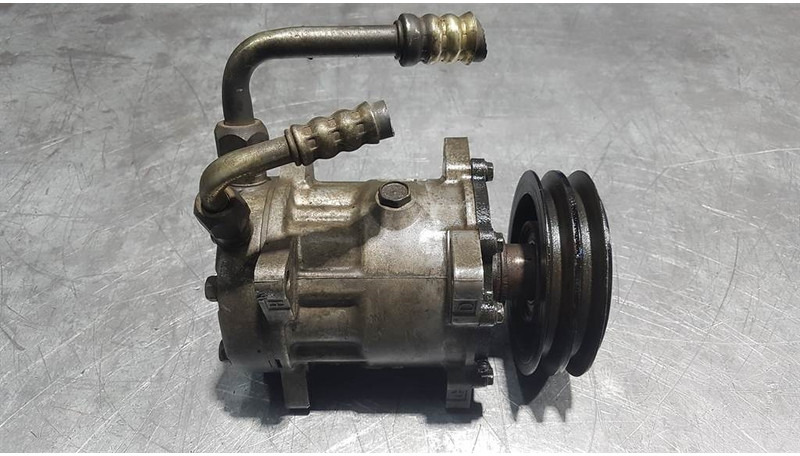 SANDEN U4652 - Compressor/Kompressor/Aircopomp - Compresor de aire acondicionado para Maquinaria de construcción: foto 2 SANDEN U4652 - Compressor/Kompressor/Aircopomp - Compresor de aire acondicionado para Maquinaria de construcción: foto 2