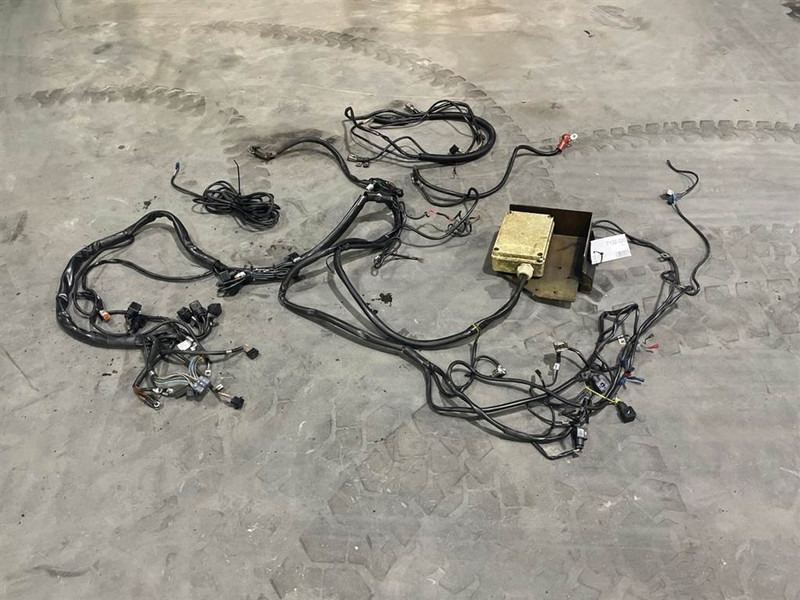 Schaeff SKL834-5110662033-Wiring harness/Kabelbaum - Sistema eléctrico para Maquinaria de construcción: foto 3 Schaeff SKL834-5110662033-Wiring harness/Kabelbaum - Sistema eléctrico para Maquinaria de construcción: foto 3