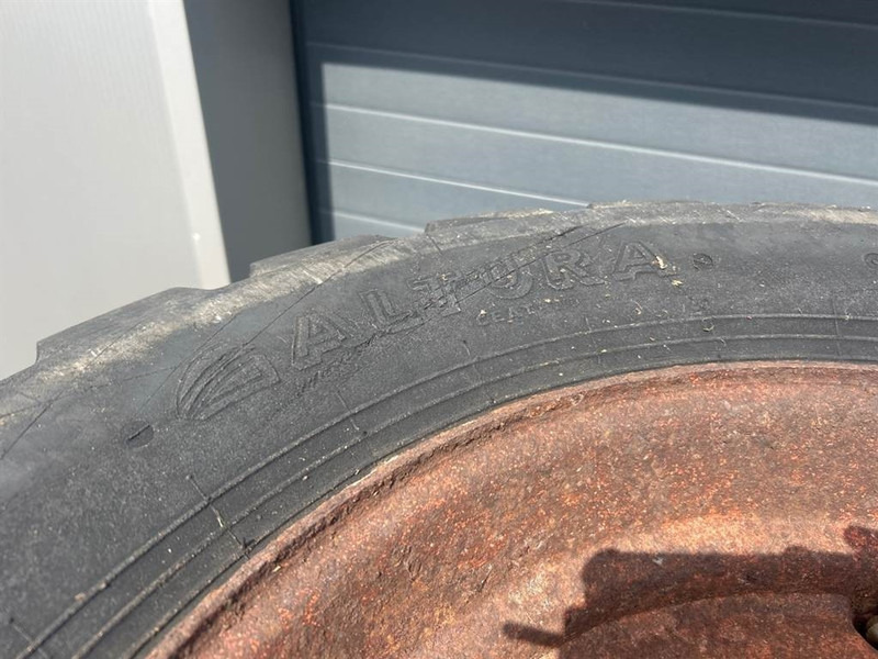 Schaeff SKL841-Altura 550/45-22.5-Tire/Reifen/Band - Neumáticos y llantas para Maquinaria de construcción: foto 5 Schaeff SKL841-Altura 550/45-22.5-Tire/Reifen/Band - Neumáticos y llantas para Maquinaria de construcción: foto 5