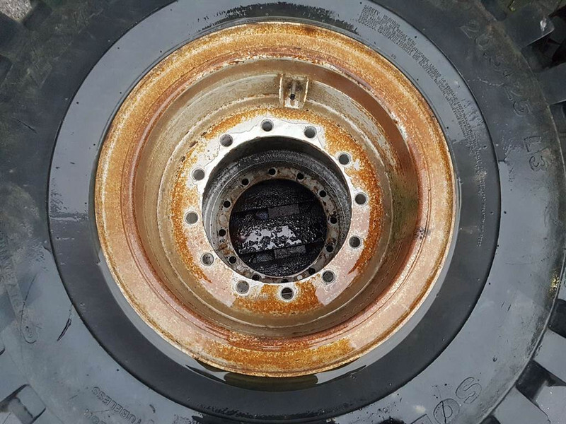 Terex TL210-Solideal 20.5-25-Tire/Reifen/Band - Neumáticos y llantas para Maquinaria de construcción: foto 5 Terex TL210-Solideal 20.5-25-Tire/Reifen/Band - Neumáticos y llantas para Maquinaria de construcción: foto 5