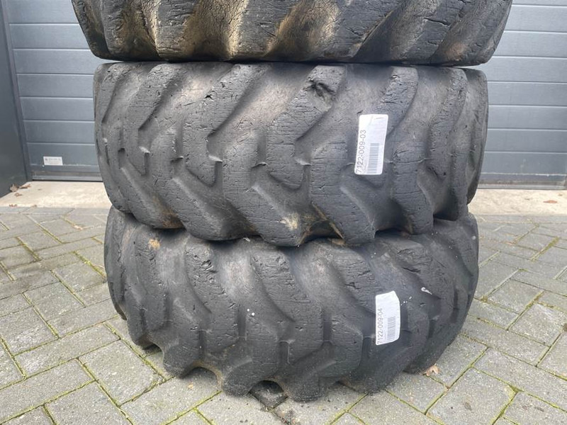 Volvo L30D-Firestone 12.5-20-Tire/Reifen/Band - Neumáticos y llantas para Maquinaria de construcción: foto 4 Volvo L30D-Firestone 12.5-20-Tire/Reifen/Band - Neumáticos y llantas para Maquinaria de construcción: foto 4