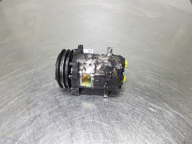Volvo -Sanden SD7H15-Compressor/Kompressor/Aircopomp - Compresor de aire acondicionado para Maquinaria de construcción: foto 2 Volvo -Sanden SD7H15-Compressor/Kompressor/Aircopomp - Compresor de aire acondicionado para Maquinaria de construcción: foto 2