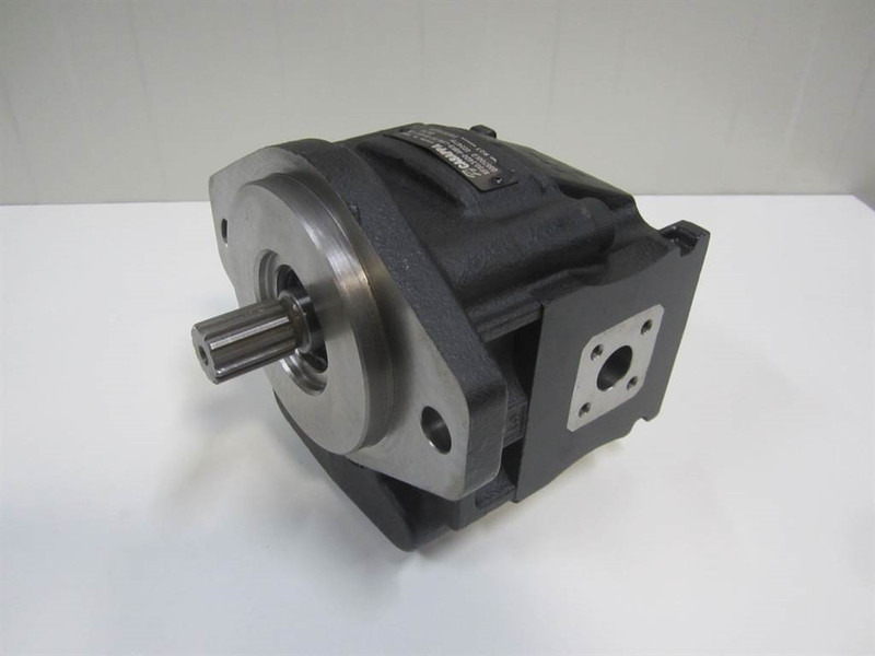 Yanmar V100 - 5100620029 - Gearpump/Zahnradpumpe - Hidráulica: foto 1 Yanmar V100 - 5100620029 - Gearpump/Zahnradpumpe - Hidráulica: foto 1