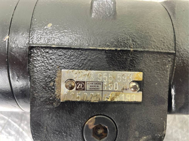 Zettelmeyer ZL601-ZF 8473955593-Steering unit/Lenkeinheit - Hidráulica para Maquinaria de construcción: foto 4 Zettelmeyer ZL601-ZF 8473955593-Steering unit/Lenkeinheit - Hidráulica para Maquinaria de construcción: foto 4