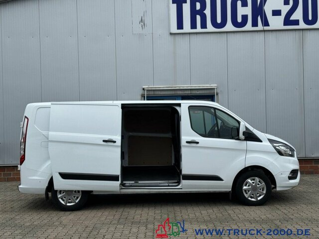 Ford Transit Custom Lang Trend 3Sitzer + Klima + DAB - Furgoneta pequeña: foto 3 Ford Transit Custom Lang Trend 3Sitzer + Klima + DAB - Furgoneta pequeña: foto 3