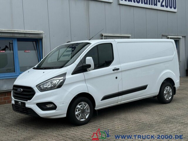 Ford Transit Custom Lang Trend 3Sitzer + Klima + DAB - Furgoneta pequeña: foto 4 Ford Transit Custom Lang Trend 3Sitzer + Klima + DAB - Furgoneta pequeña: foto 4