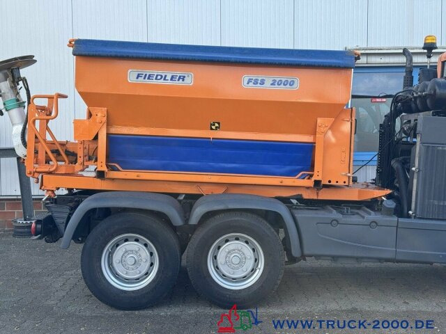 Multicar M30 6x4 3 Achsen Winterdienst Schild +Streuer - Furgoneta: foto 3 Multicar M30 6x4 3 Achsen Winterdienst Schild +Streuer - Furgoneta: foto 3