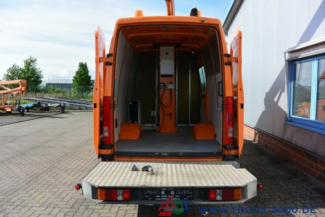 Iveco 50C11 Iveco Daily Versalift 14m Erdgasantrieb - Camión con plataforma elevadora: foto 4 Iveco 50C11 Iveco Daily Versalift 14m Erdgasantrieb - Camión con plataforma elevadora: foto 4