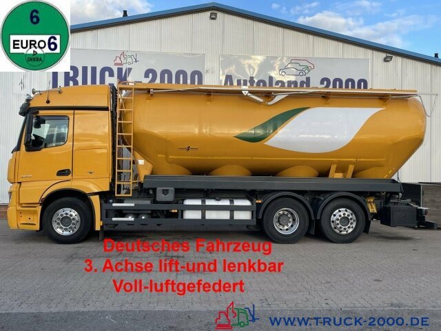 Mercedes-Benz Actros 2545 Silo 31m³ Getreide Staub Rieselgüter - Camión cisterna: foto 1 Mercedes-Benz Actros 2545 Silo 31m³ Getreide Staub Rieselgüter - Camión cisterna: foto 1