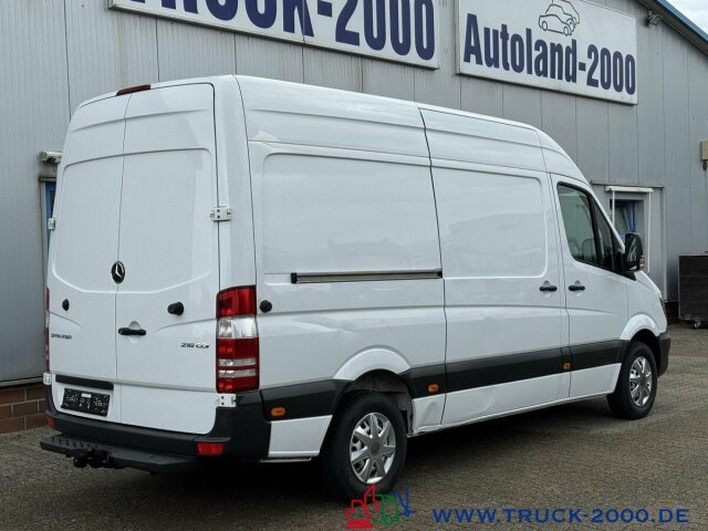 Mercedes-Benz Sprinter 216 CDI Kasten Hoch Klima AHK 2.000 Kg - Furgoneta pequeña: foto 5 Mercedes-Benz Sprinter 216 CDI Kasten Hoch Klima AHK 2.000 Kg - Furgoneta pequeña: foto 5