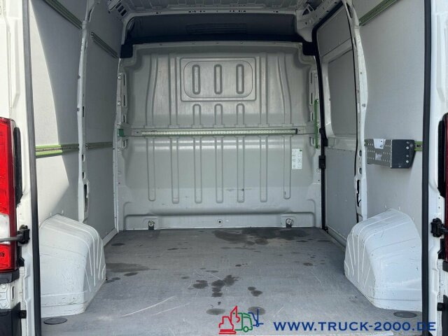 Peugeot Boxer 2.0 HDi Kasten Hoch & Lang AHK NUR 97 TKM - Furgoneta pequeña: foto 3 Peugeot Boxer 2.0 HDi Kasten Hoch & Lang AHK NUR 97 TKM - Furgoneta pequeña: foto 3