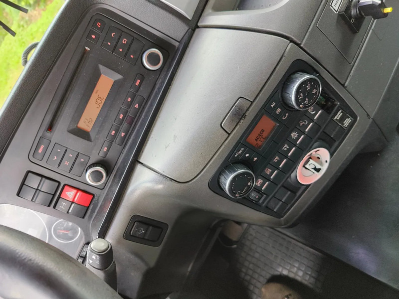 Camión multibasculante, Camión grúa MAN TGS 26.320 Palfinger PK20002 Cotainer Marrel: foto 16 Camión multibasculante, Camión grúa MAN TGS 26.320 Palfinger PK20002 Cotainer Marrel: foto 16