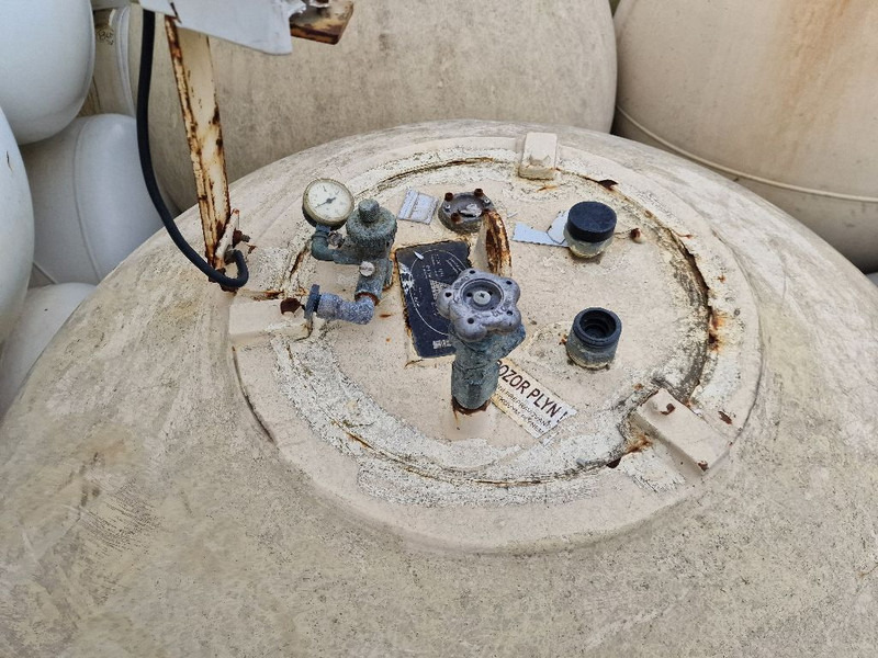 LPG / GAS GASTANK 3500 LITER - Depósito de combustible: foto 4 LPG / GAS GASTANK 3500 LITER - Depósito de combustible: foto 4