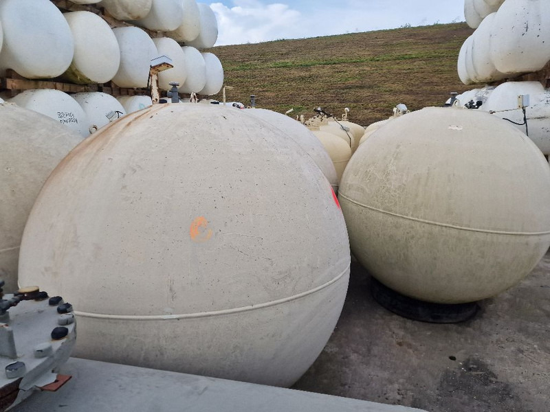 LPG / GAS GASTANK 3500 LITER - Depósito de combustible: foto 1 LPG / GAS GASTANK 3500 LITER - Depósito de combustible: foto 1