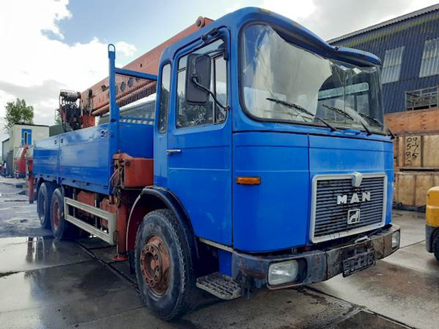 MAN 26.280 DF 6X4 PALFINGER CRANE - Camión caja abierta: foto 2 MAN 26.280 DF 6X4 PALFINGER CRANE - Camión caja abierta: foto 2