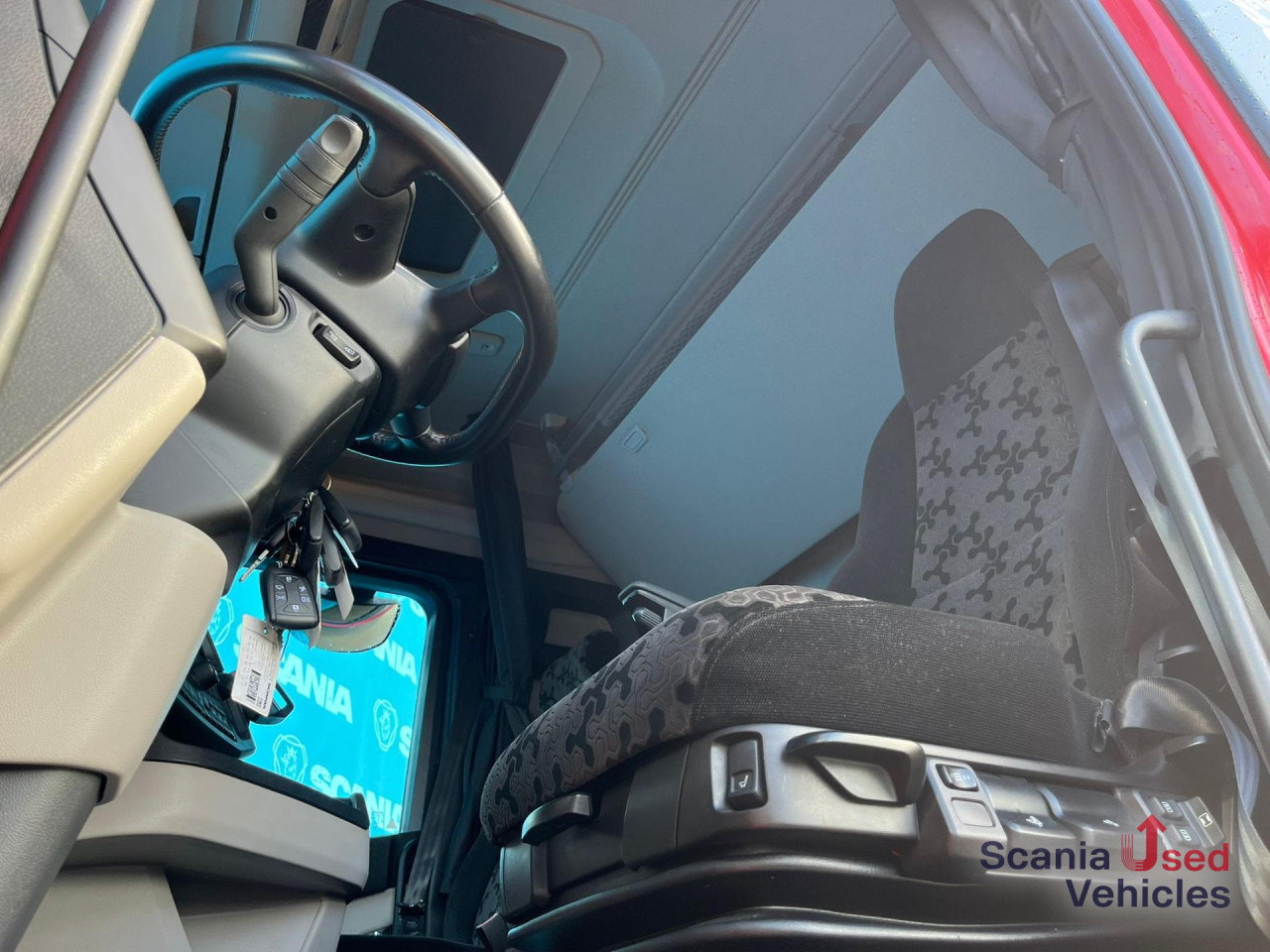 SCANIA R 410 A4x2NA RETARDER LED NAVI - Cabeza tractora: foto 2 SCANIA R 410 A4x2NA RETARDER LED NAVI - Cabeza tractora: foto 2