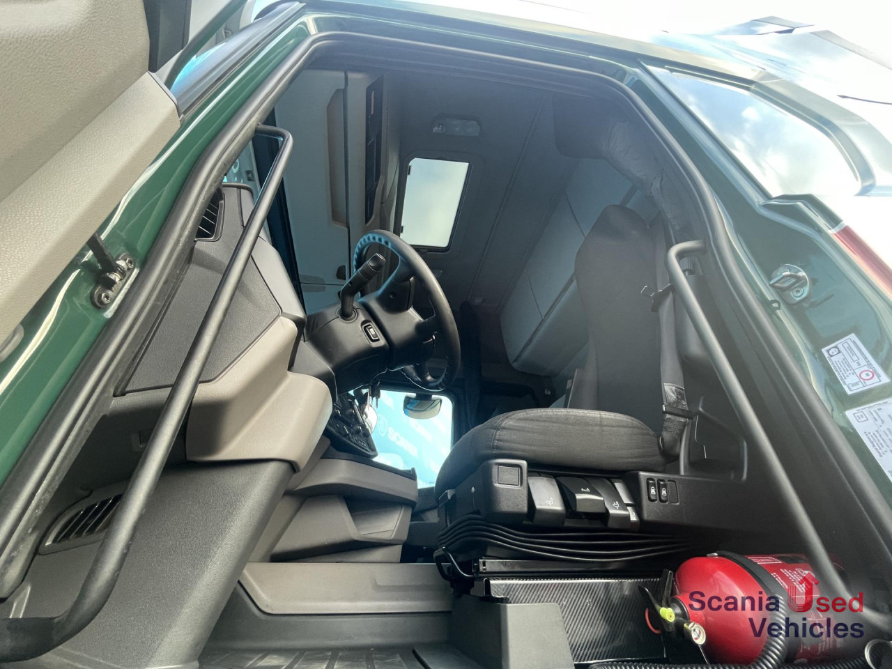 SCANIA R 450 A4x2NA DIFF-L RETARDER ADR-FL PARK AIRCO - Cabeza tractora: foto 4 SCANIA R 450 A4x2NA DIFF-L RETARDER ADR-FL PARK AIRCO - Cabeza tractora: foto 4