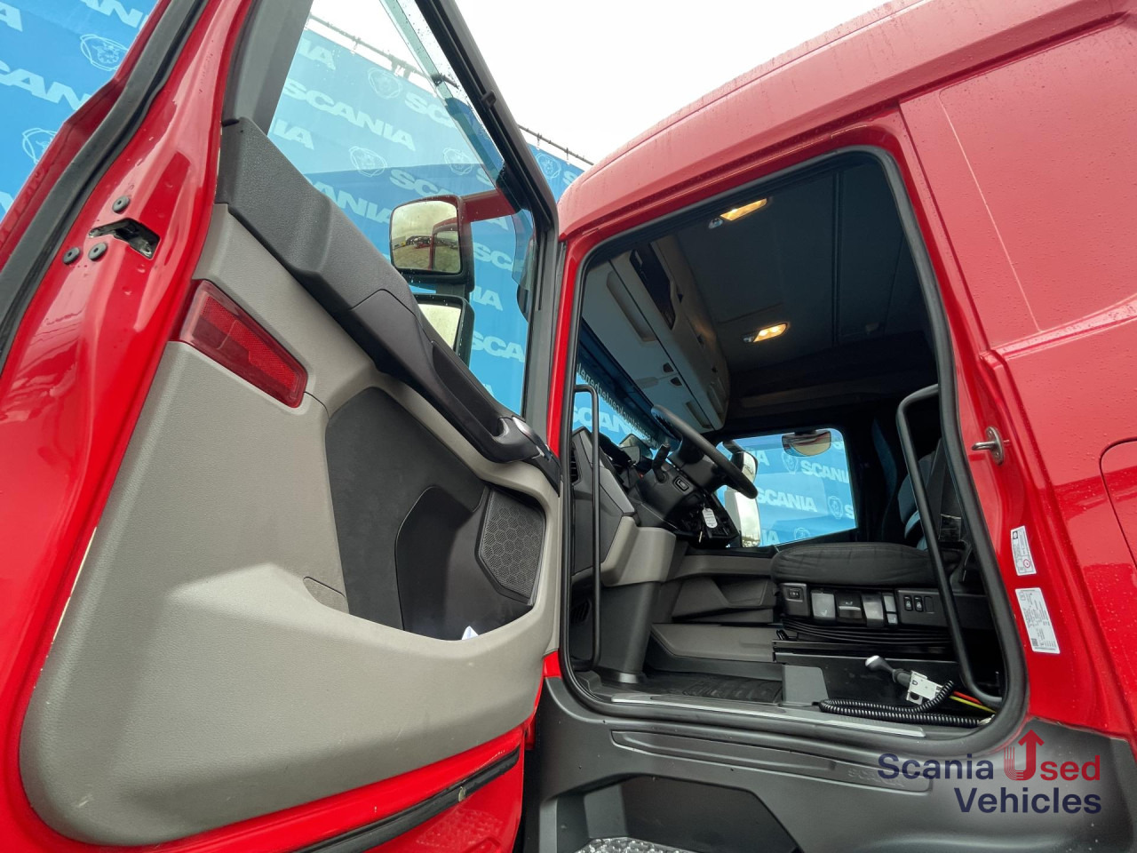 SCANIA R 450 A4x2NB DIFF-L RETARDER FULL AIR HYDRO 8T - Cabeza tractora: foto 3 SCANIA R 450 A4x2NB DIFF-L RETARDER FULL AIR HYDRO 8T - Cabeza tractora: foto 3