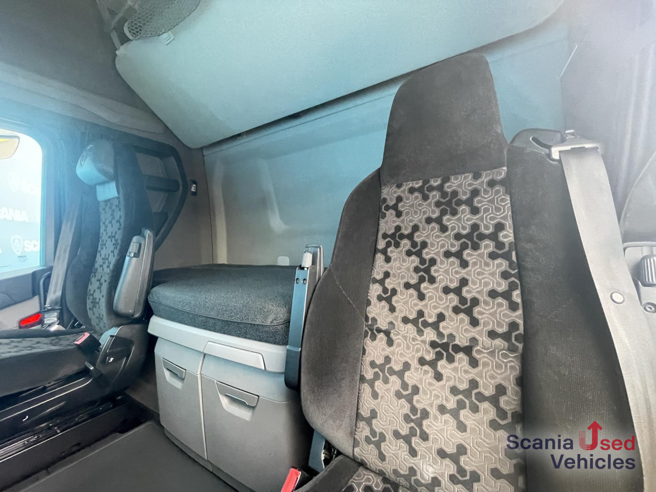 SCANIA S 450 A4x2NA DIFF-L RETARDER PARK AIRCO ACC - Cabeza tractora: foto 4 SCANIA S 450 A4x2NA DIFF-L RETARDER PARK AIRCO ACC - Cabeza tractora: foto 4