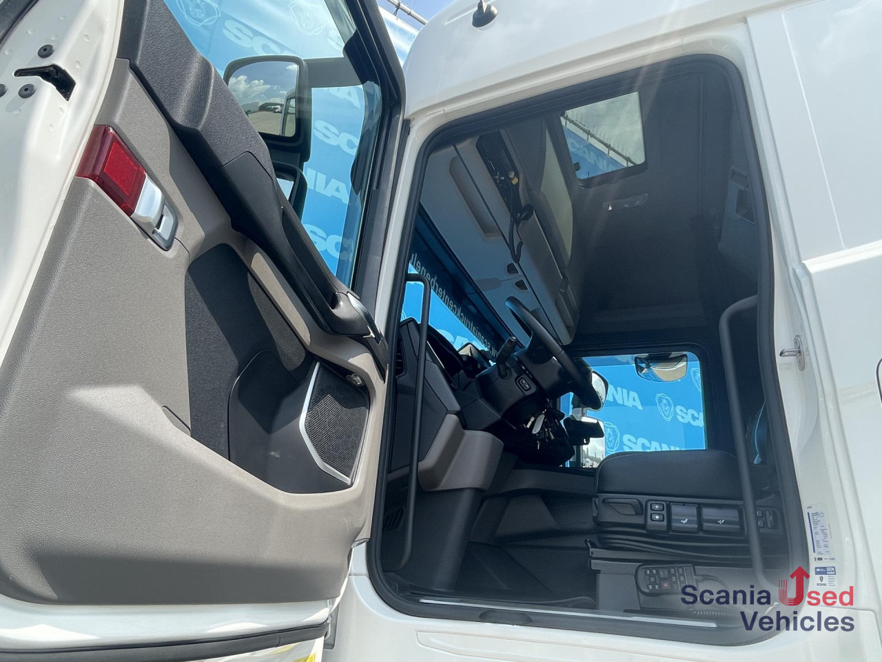 SCANIA S 500 A4x2NB RETARDER DIFF-L PARK AIRCO FULL AIR - Cabeza tractora: foto 4 SCANIA S 500 A4x2NB RETARDER DIFF-L PARK AIRCO FULL AIR - Cabeza tractora: foto 4