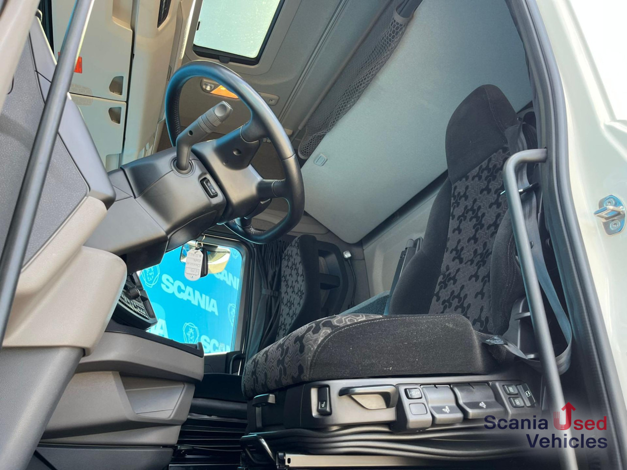 SCANIA S 500 A4x2NB RETARDER P-AIRCO FULL AIR 8T ACC - Cabeza tractora: foto 4 SCANIA S 500 A4x2NB RETARDER P-AIRCO FULL AIR 8T ACC - Cabeza tractora: foto 4