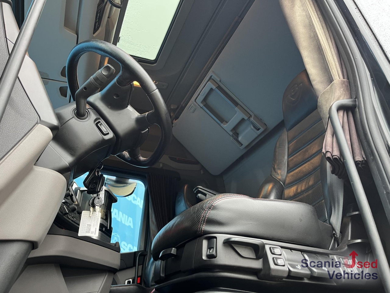 SCANIA S 520 A4x2NB V8 RETARDER DIFF-L FULL AIR 9T P-AIRC - Cabeza tractora: foto 2 SCANIA S 520 A4x2NB V8 RETARDER DIFF-L FULL AIR 9T P-AIRC - Cabeza tractora: foto 2